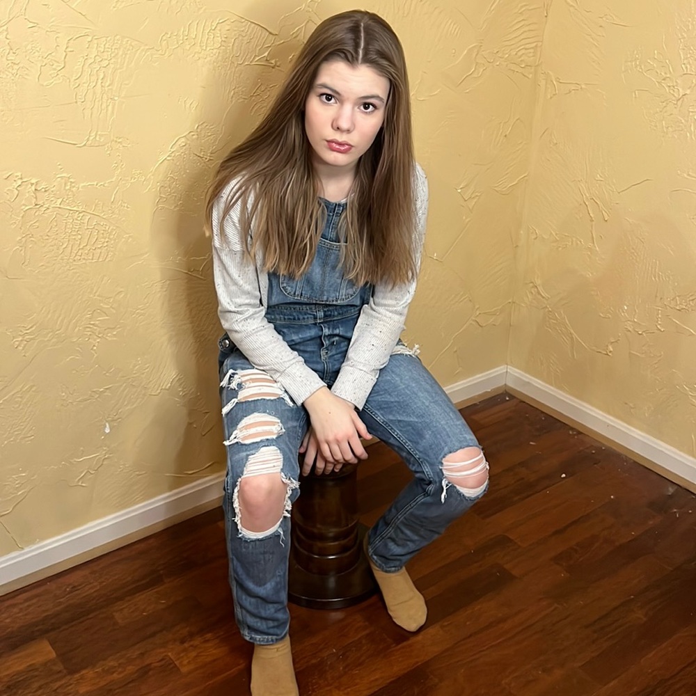 American Eagle Distressed Overall/jumper.  Size small (S)